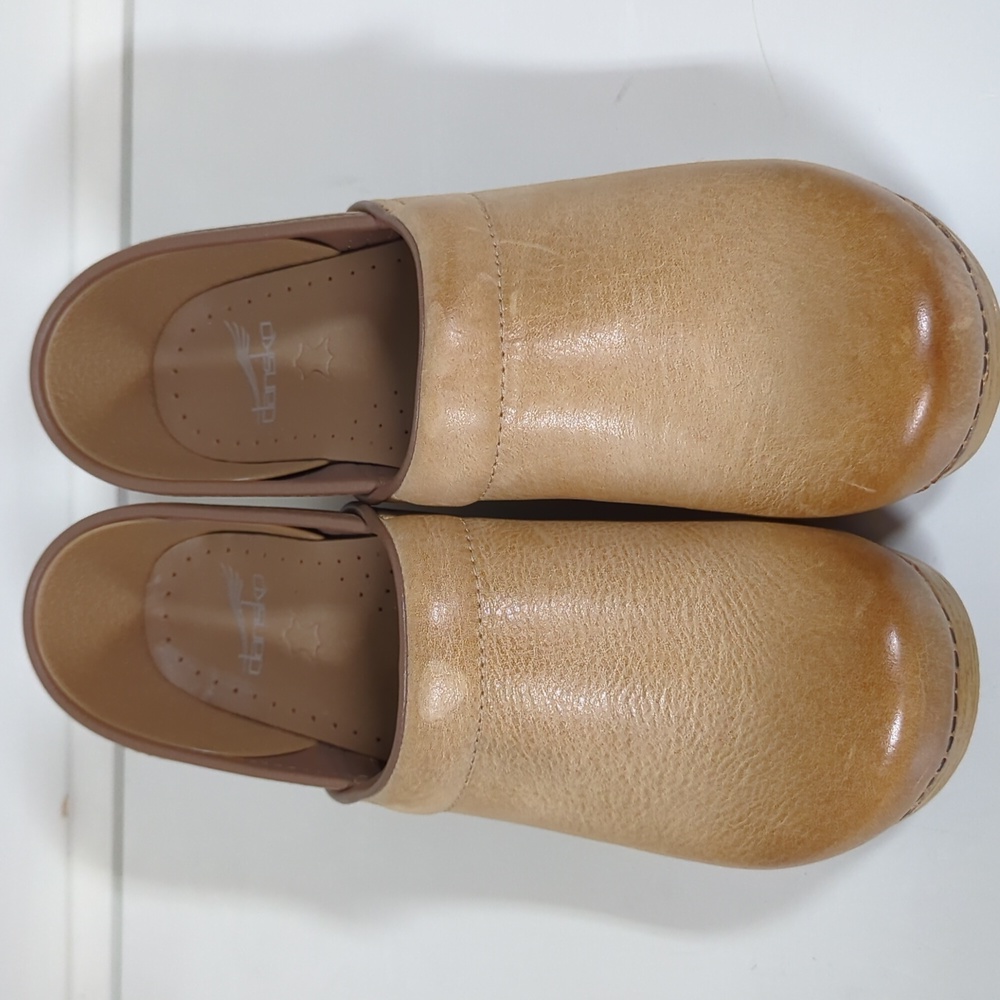 DANSKO Professional Never Worn Honey Distressed, Size 41/10 Clog